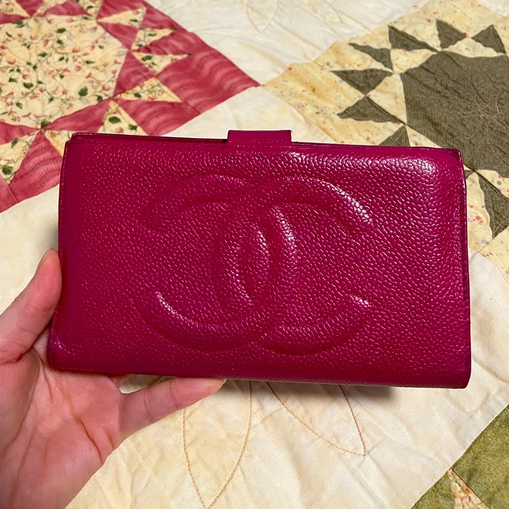CHANEL Caviar Magenta Pink Kisslock Wallet - Picture 3 of 14